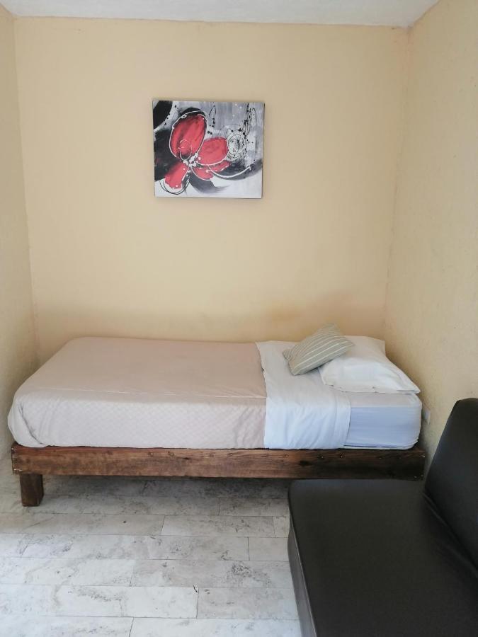 Hostal 307 Пуэбла Экстерьер фото
